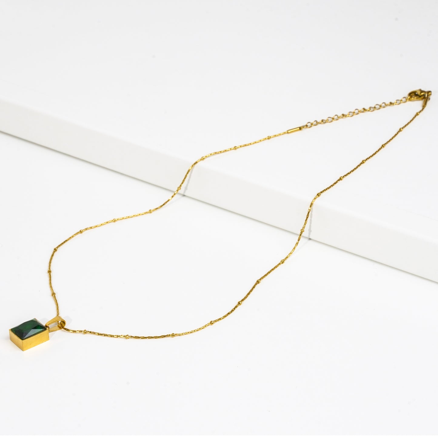 Laila Emerald Stone Necklace