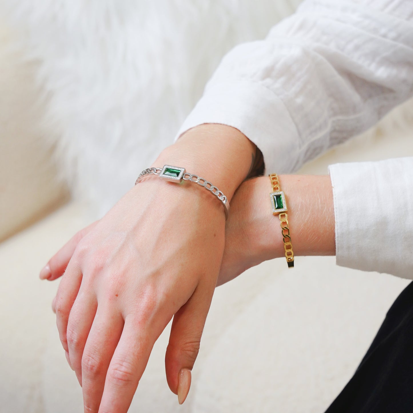 Ani Emerald Bangle