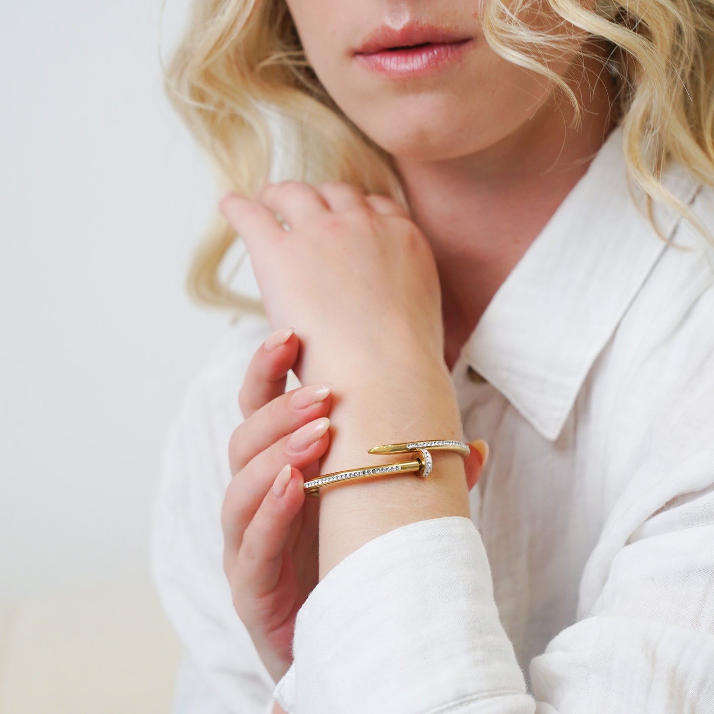 Cora Nail Bangle Full Diamond