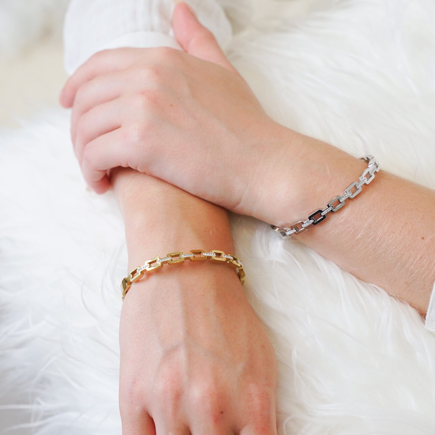Enya Chain Bangle