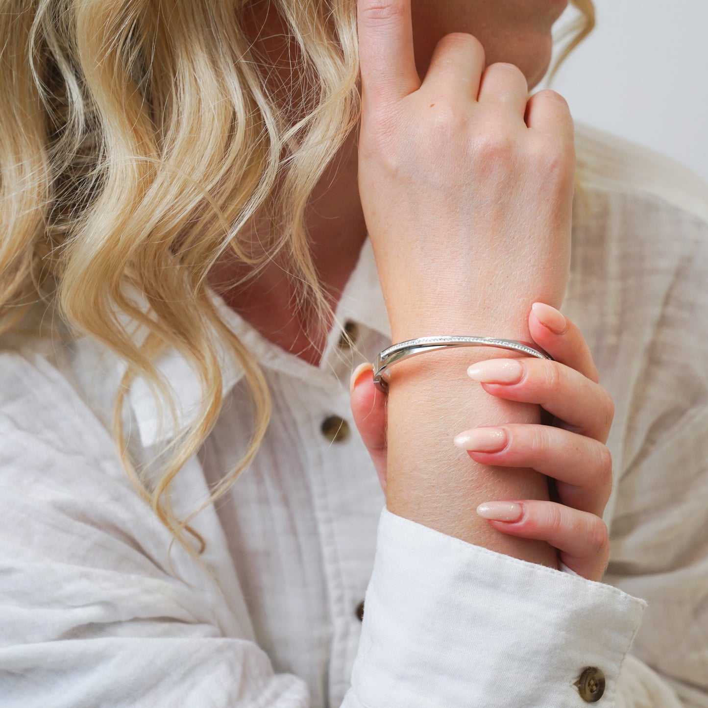 Lune Twisted Bangle