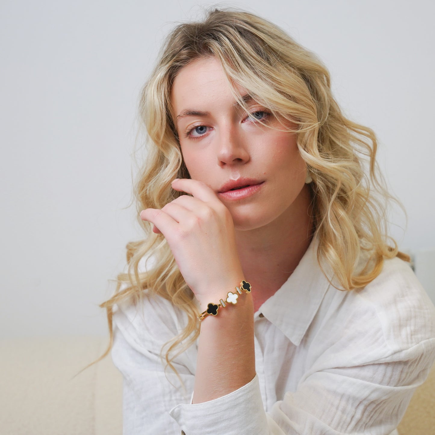Grace Clover Bangle