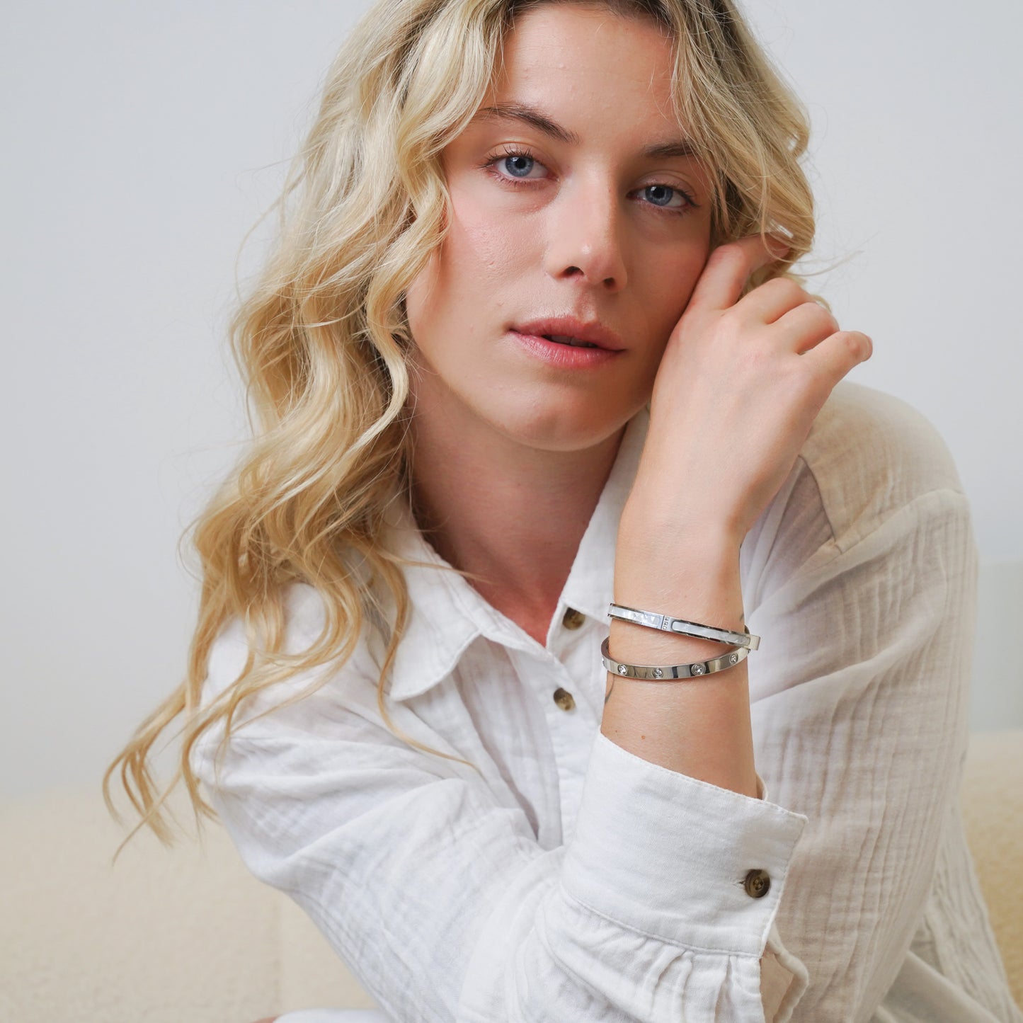 Mother Pearl Bangle