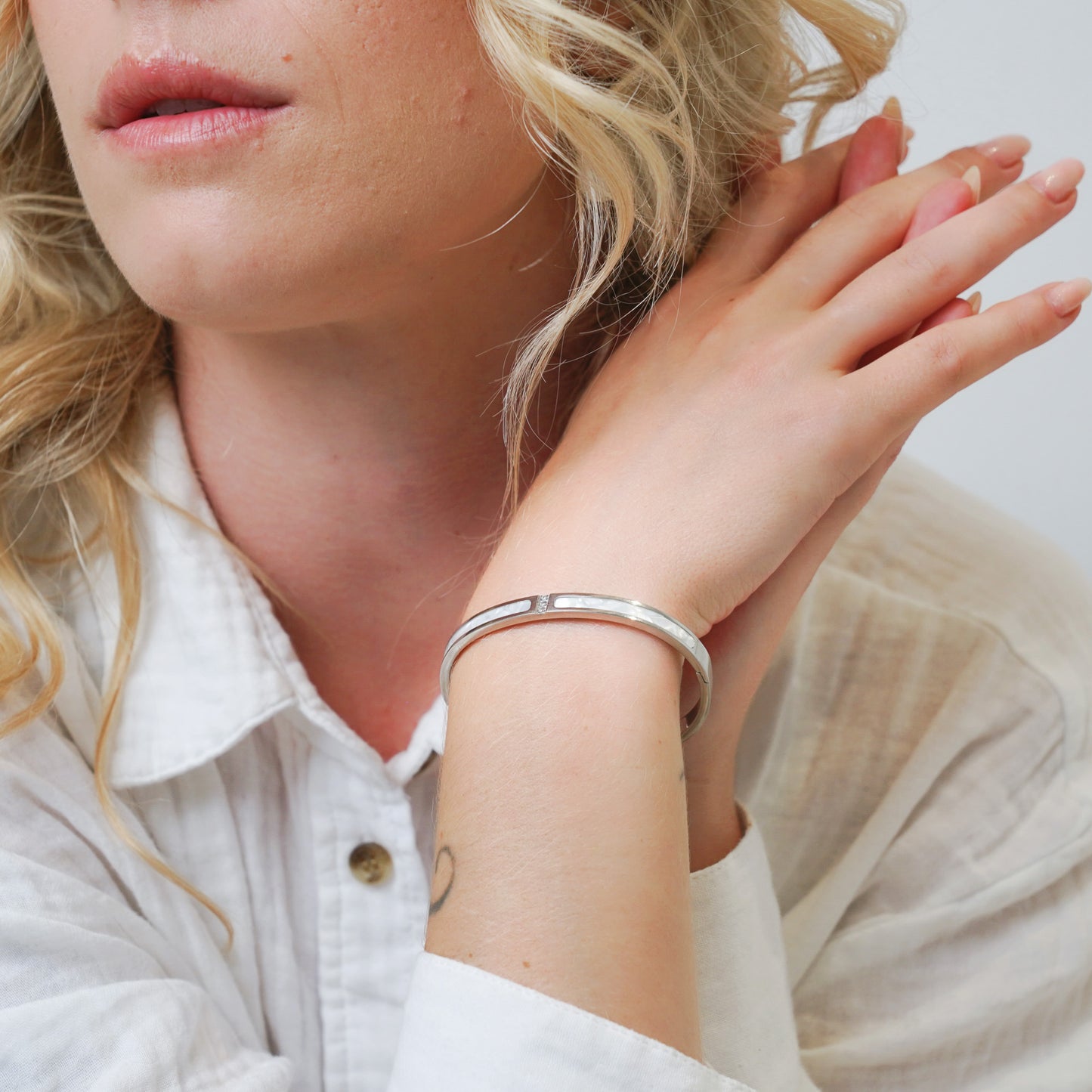 Mother Pearl Bangle