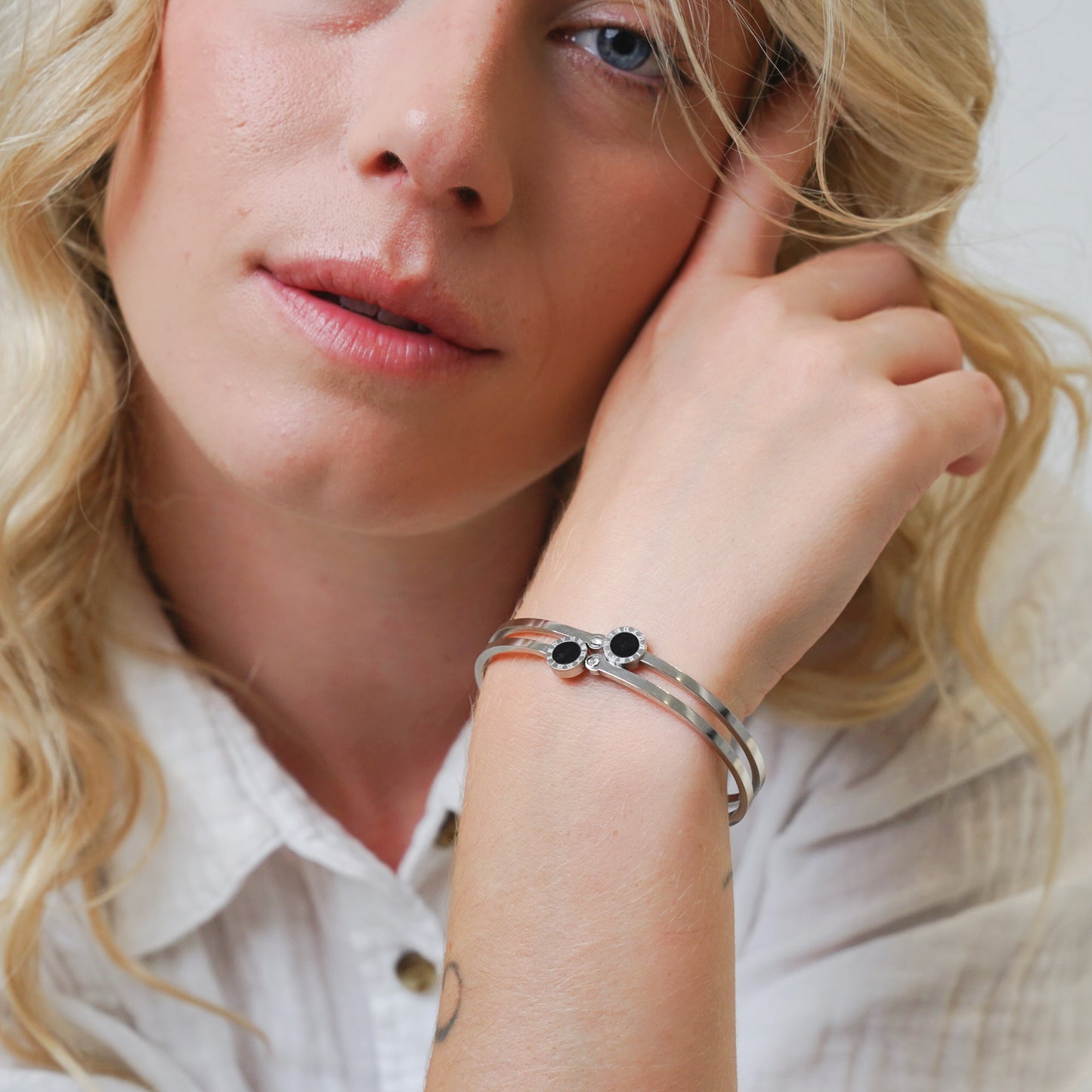 Lola Bangle