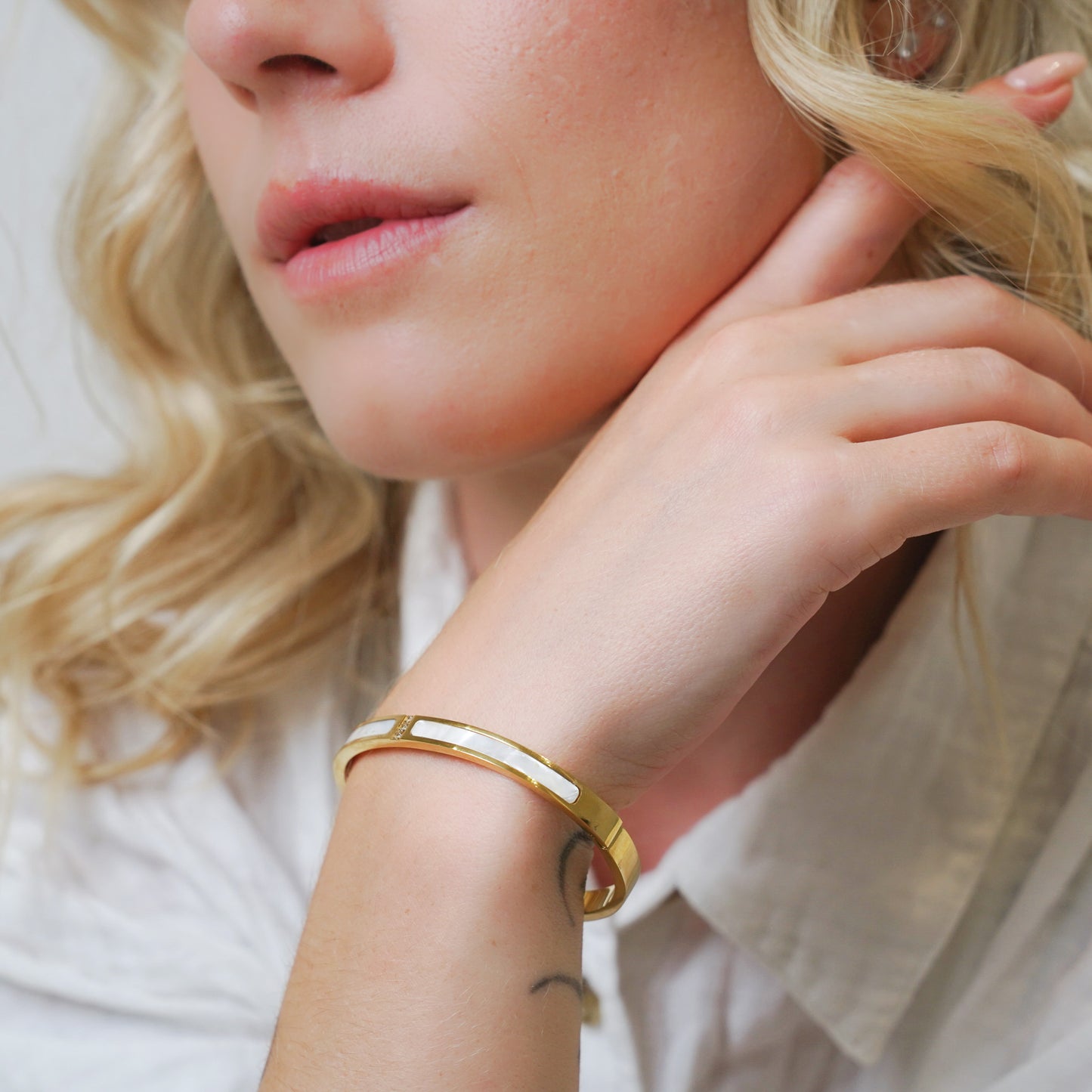 Mother Pearl Bangle