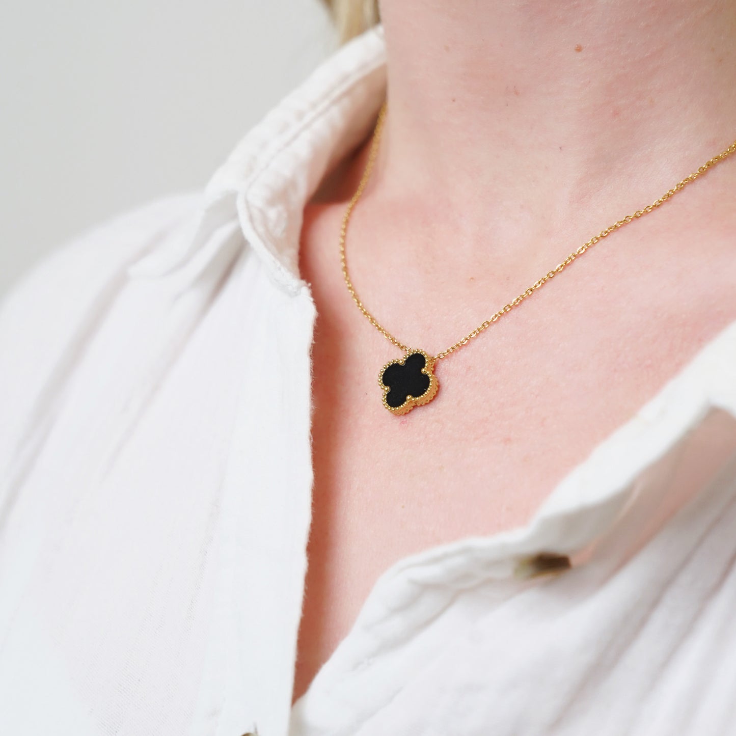 Collar de trébol de cuatro hojas de la esperanza (oro)