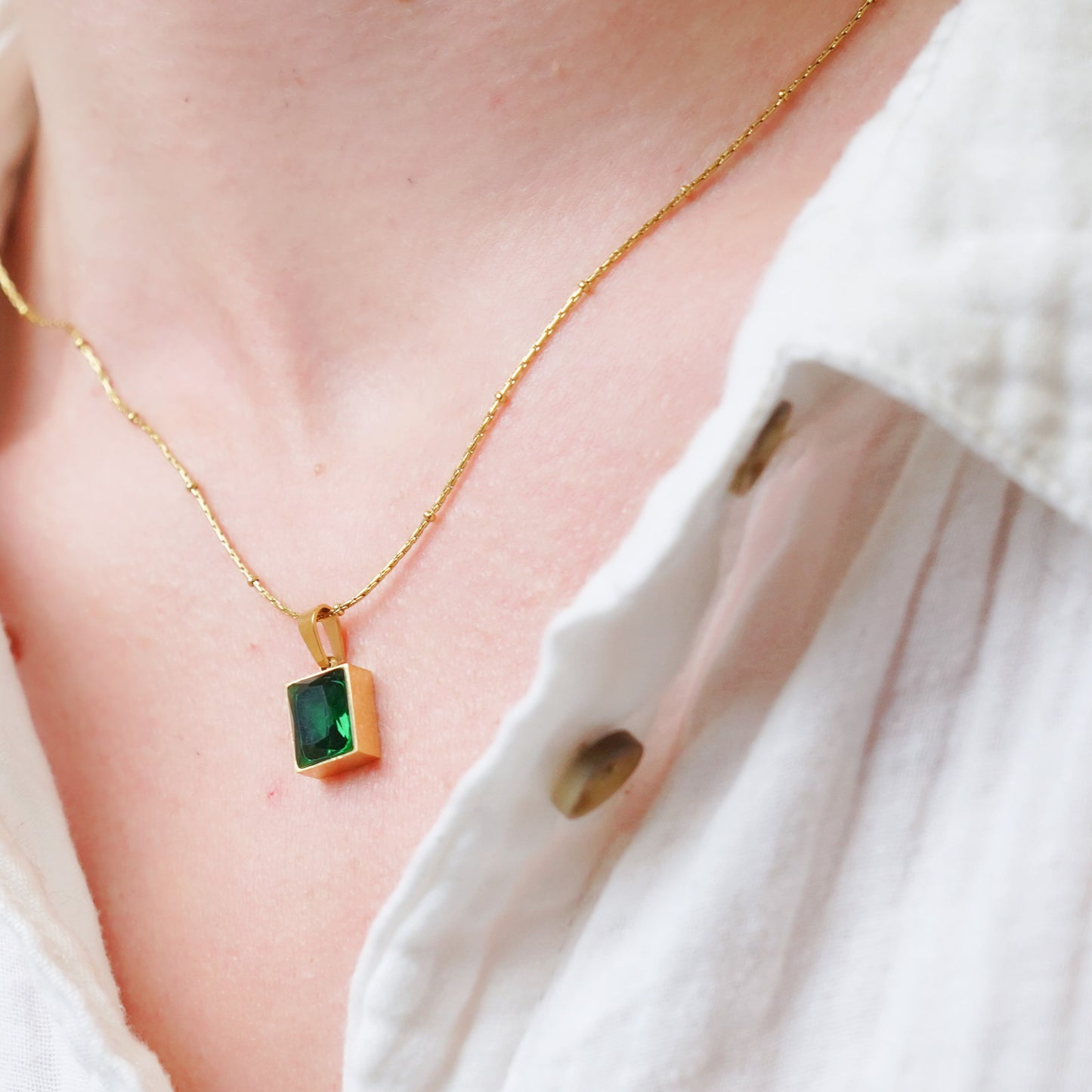 Laila Emerald Stone Necklace