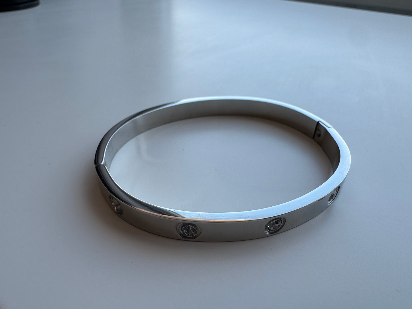 Bracelet jonc en or et diamants