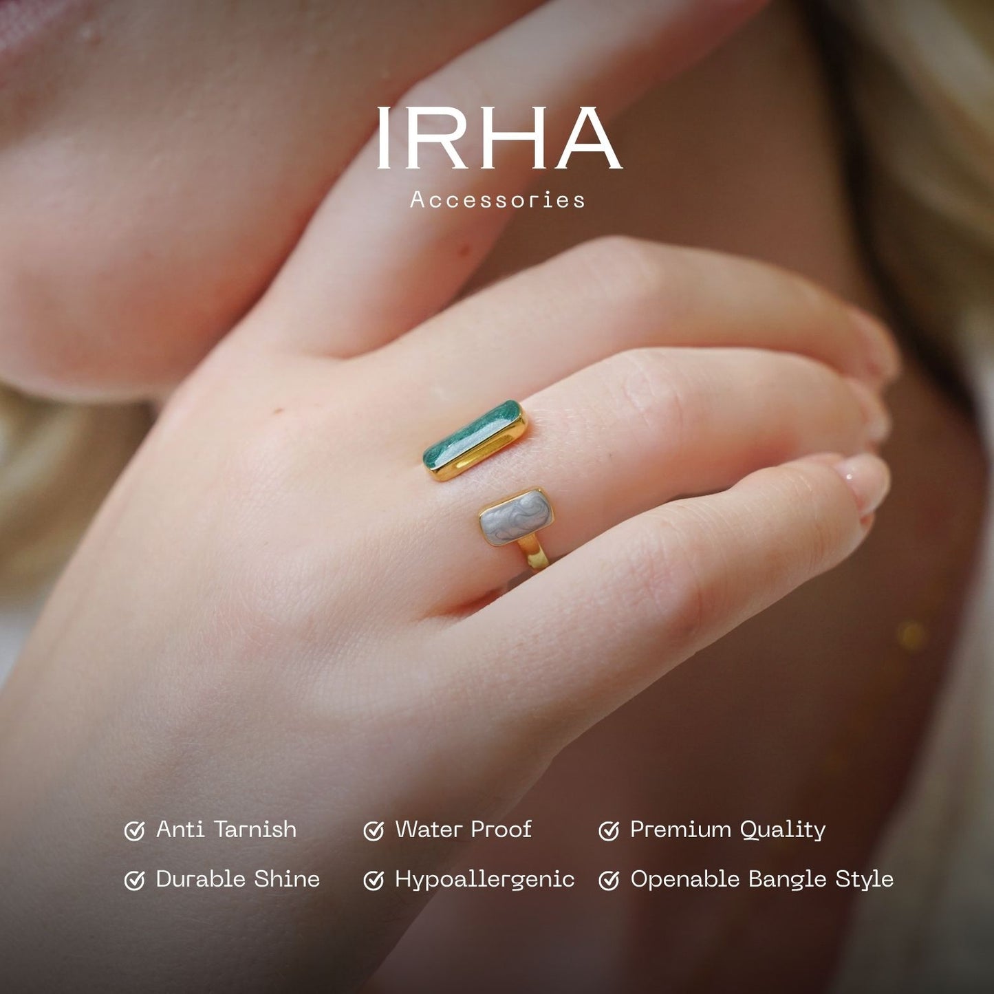 Chloe Emerald Ring
