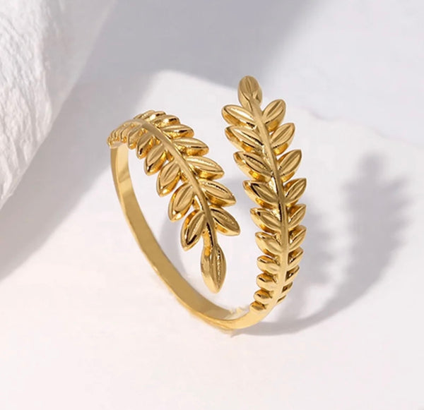 Feather Adustable Ring