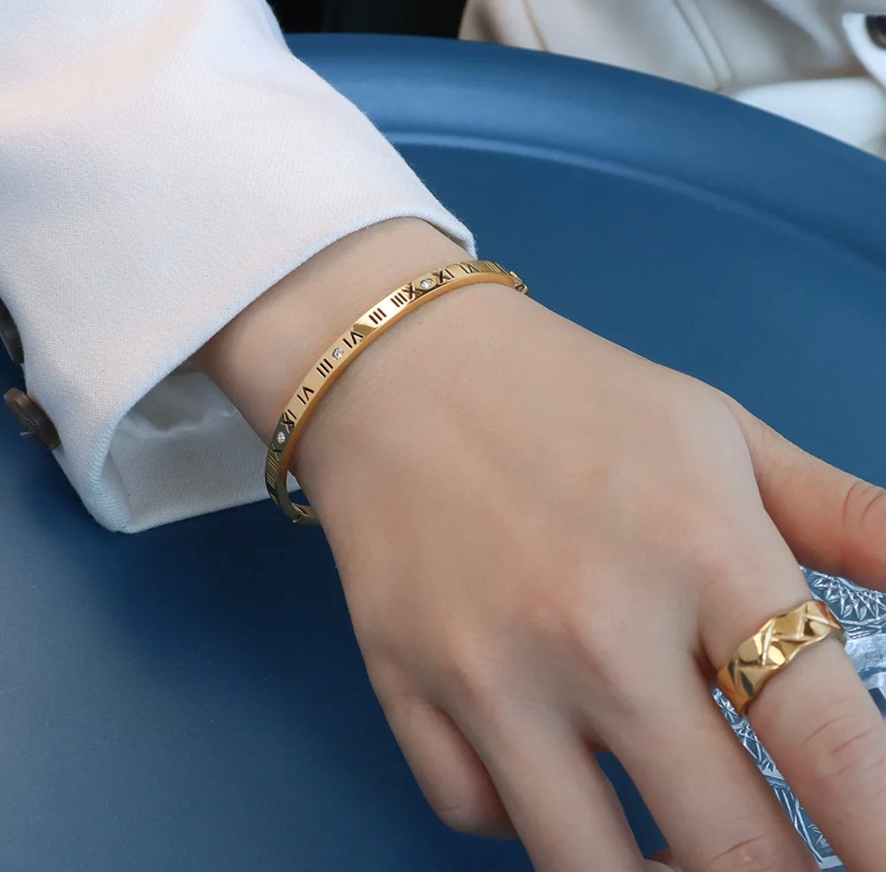 Eva Roman Bangle