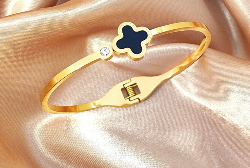 Mia Clover Bangles