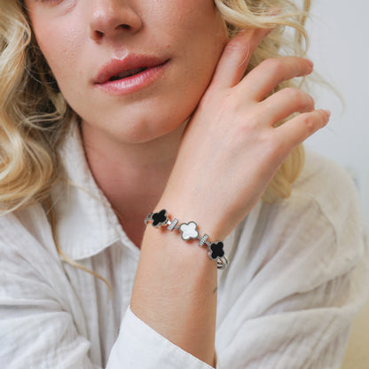 Grace Clover Bangle