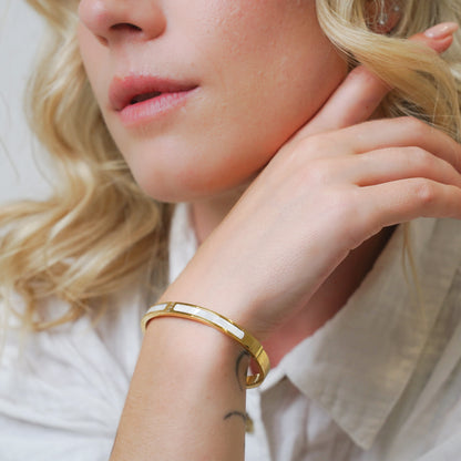 Mother Pearl Bangle