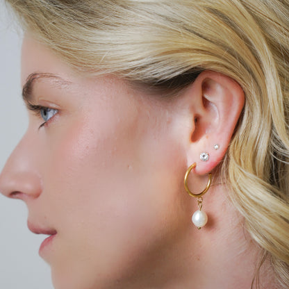 Pendientes de perlas de Lana