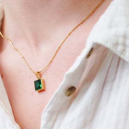 Laila Emerald Stone Necklace