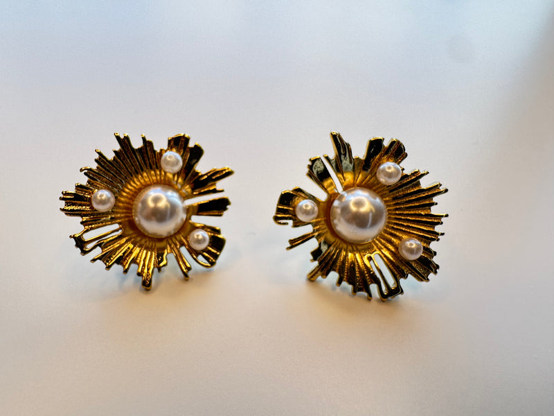 Opalia Pearl Studs