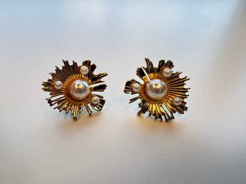 Opalia Pearl Studs