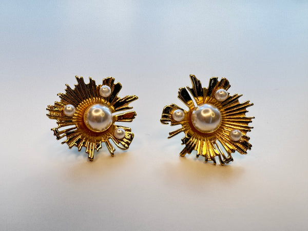 Opalia Pearl Studs