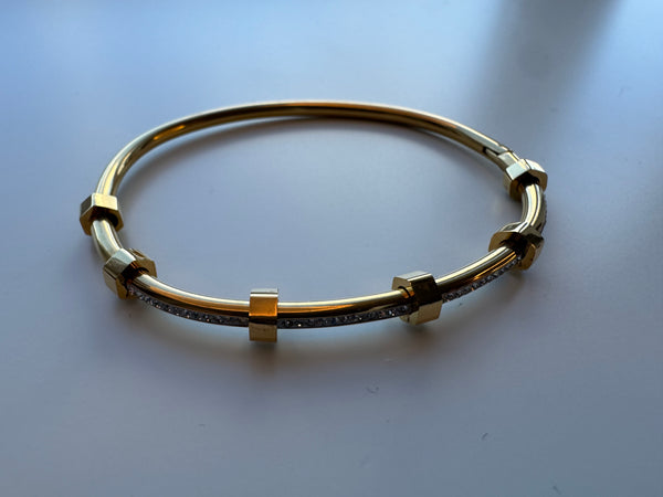 Essential Madison Bangle