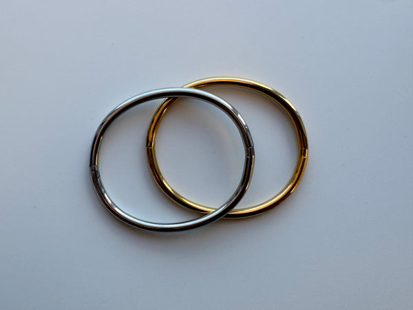 Daphne Plain Bangle
