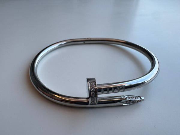 Cora Nail Bangle
