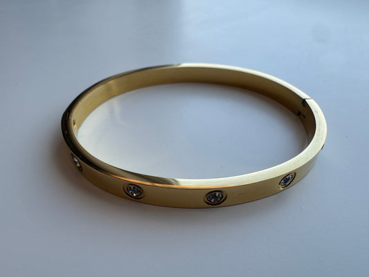 Brazalete de oro y diamantes