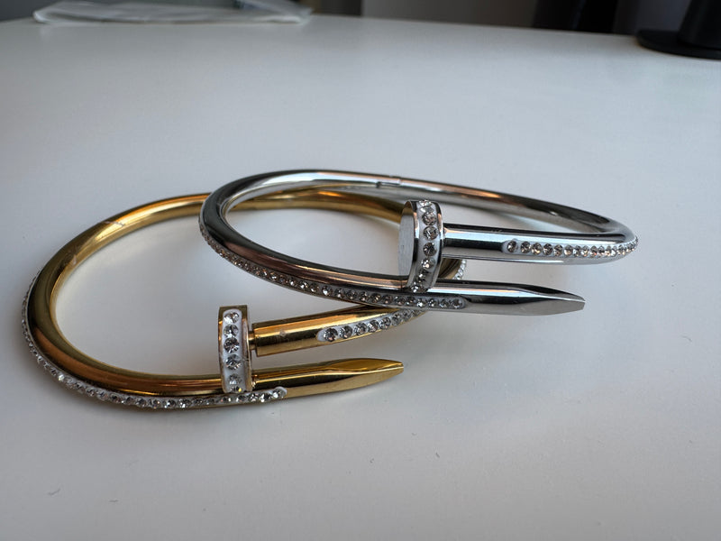 Cora Nail Bangle Full Diamond
