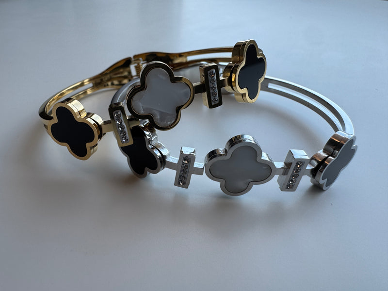 Grace Clover Bangle