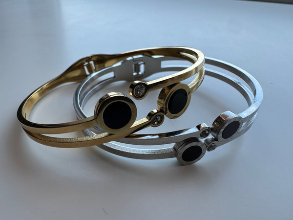 Lola Bangle