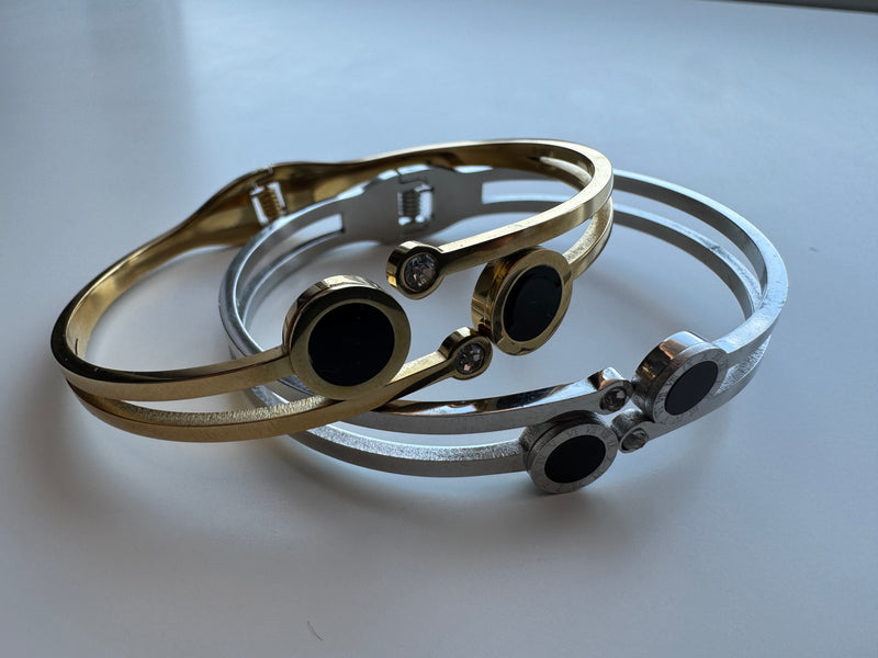 Lola Bangle