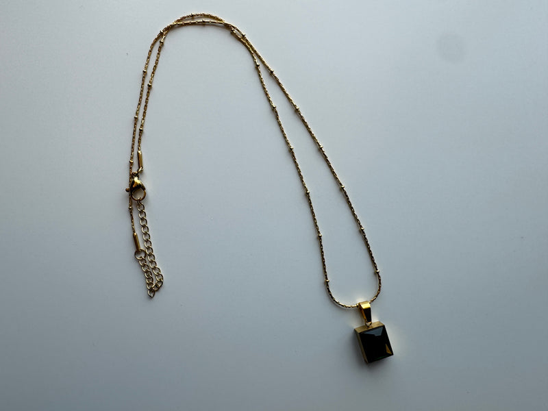 Laila Emerald Stone Necklace