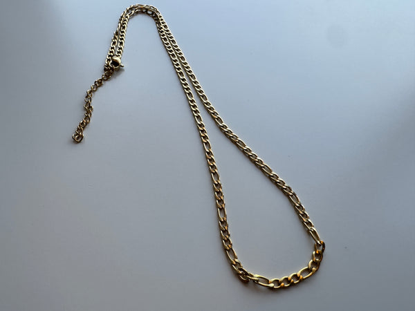 Dina Minimal Layering  Curb Chain